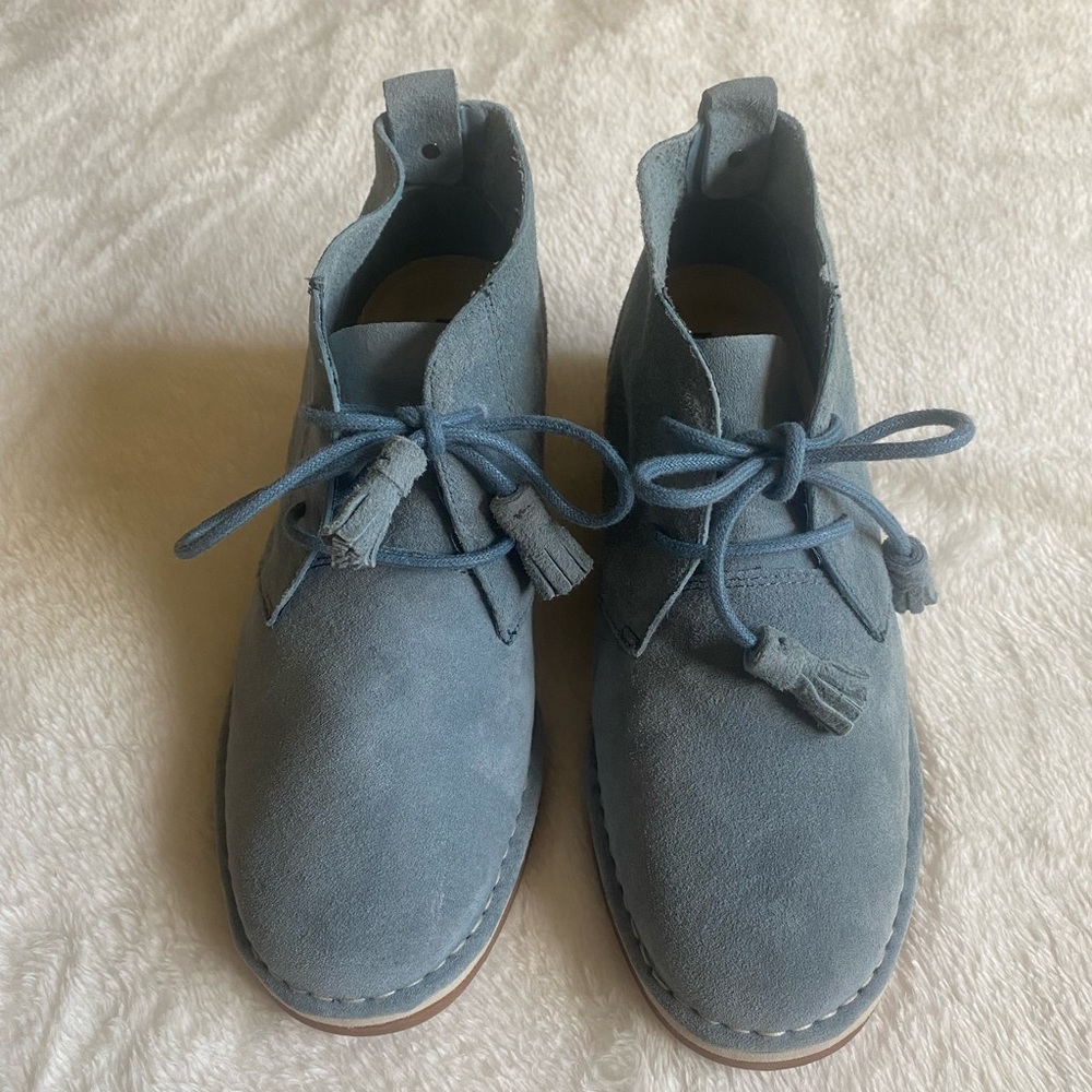 Hush Puppies Suede Cyra Catelyn Boots Size 6 Light Blue Booties Bohemian Preppy
